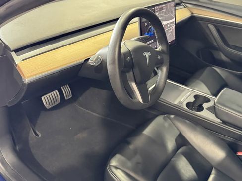 Used 2021 Tesla Model 3 Performance image 8