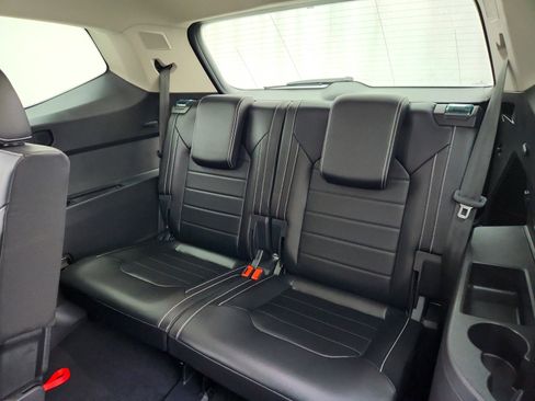Used 2022 Volkswagen Atlas SEL Premium AWD/4WD image 28