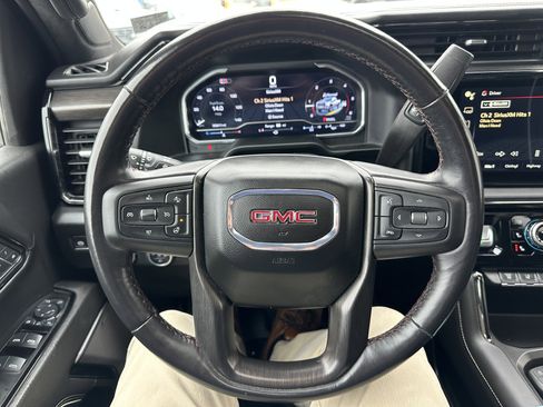 Used 2024 GMC Sierra 2500 AT4X image 15