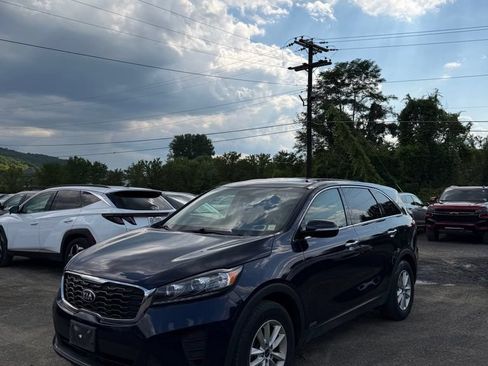 Used 2020 Kia Sorento LX AWD/4WD image 1