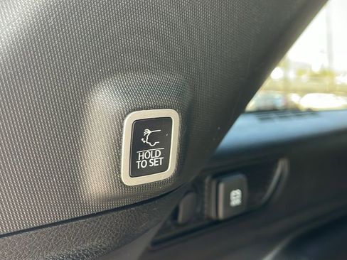 Used 2023 Jeep Grand Cherokee Altitude image 30