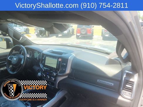 Certified 2024 RAM 1500 Laramie RWD image 32