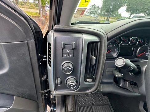 Used 2016 Chevrolet Silverado 1500 LTZ Z71 w/ LTZ Plus Package AWD/4WD image 16