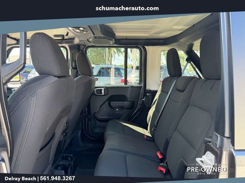 Used 2022 Jeep Wrangler Unlimited Sport AWD/4WD image 11