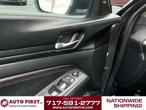 Used 2022 Nissan Altima 2.5 SR w/ Midnight Edition Package FWD image 4