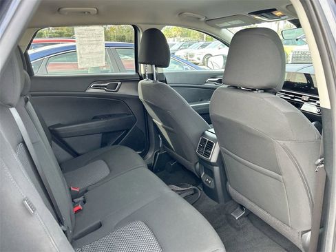 Used 2026 Kia Sportage LX w/ LX Convenience Package image 22