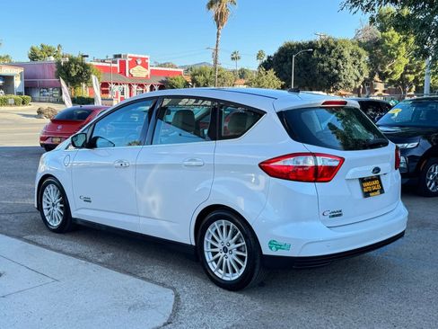 Used 2016 Ford C-MAX Energi SEL w/ Equipment Group 302A image 40