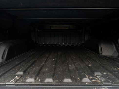 Used 2024 GMC Sierra EV Denali image 22