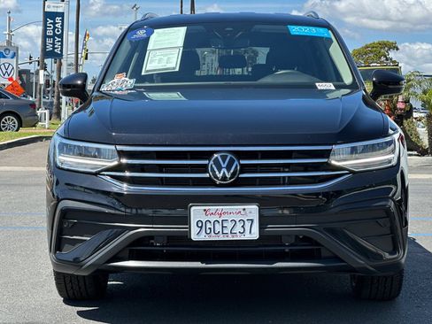 Used 2023 Volkswagen Tiguan SE FWD image 10