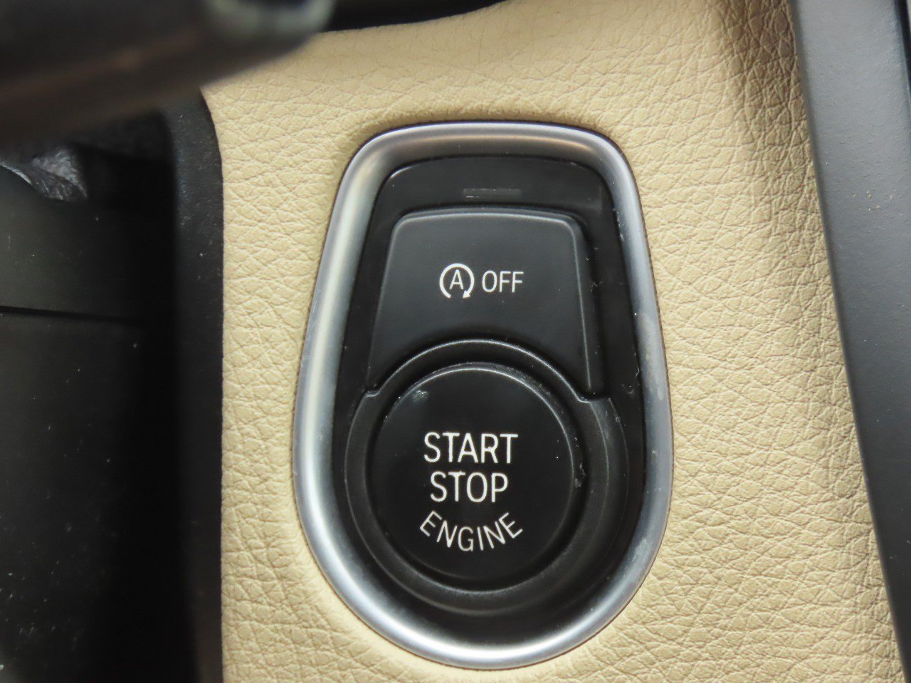 Used 2015 BMW 320i Sedan RWD image 28