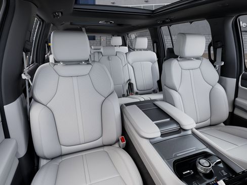 New 2026 Jeep Grand Wagoneer L Limited image 9