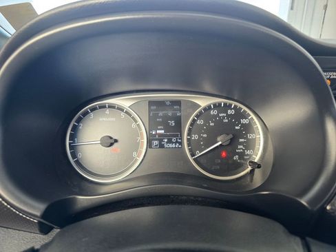 Used 2020 Nissan Kicks S image 5