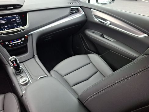 Certified 2023 Cadillac XT5 Luxury AWD/4WD image 19