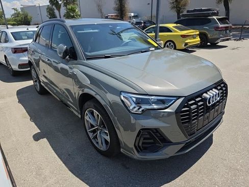 Used 2023 Audi Q3 2.0T Premium w/ Black Optic Sport Package AWD/4WD image 3