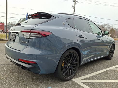 Used 2022 Maserati Levante GT image 4