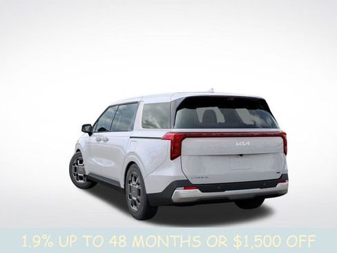 New 2026 Kia Carnival EX FWD image 5