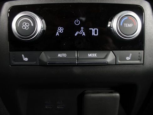 New 2026 GMC Acadia Denali w/ Super Cruise Package image 21