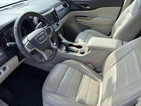 Used 2017 GMC Acadia Denali w/ Technology Package AWD/4WD image 32