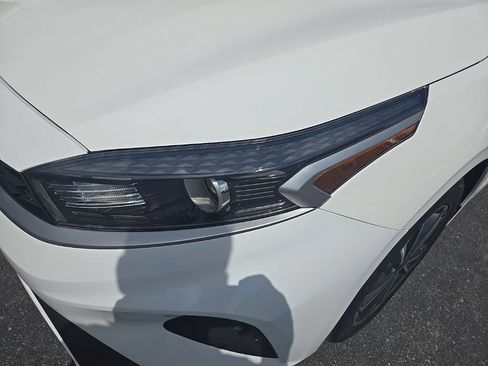 Used 2023 Kia Forte LXS FWD image 29