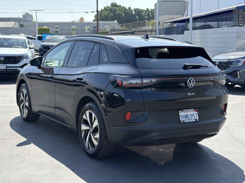 Used 2023 Volkswagen ID.4 2WD image 3