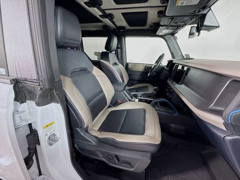Used 2024 Ford Bronco Wildtrak image 27