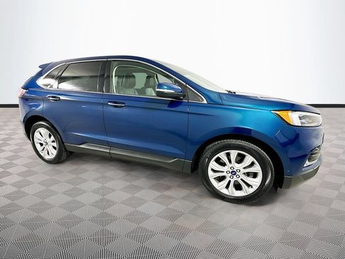 Used 2020 Ford Edge Titanium w/ Equipment Group 301A AWD/4WD image 11