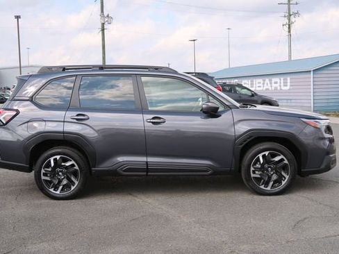 Certified 2025 Subaru Forester Limited w/ Popular Package #1 AWD/4WD image 9