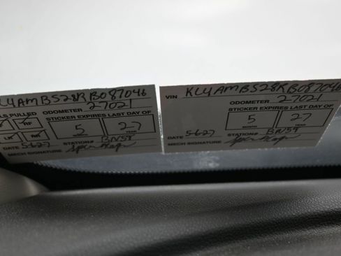 Used 2024 Buick Encore GX Preferred FWD image 9