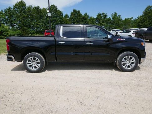 New 2026 Chevrolet Silverado 1500 LTZ w/ LTZ Premium Package AWD/4WD image 3