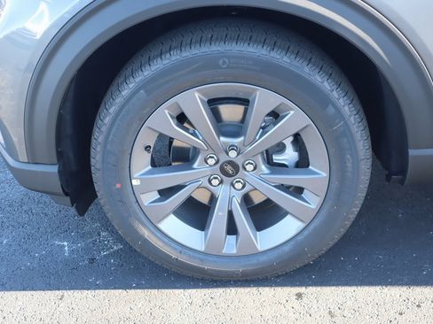 New 2026 Ford Explorer Active w/ Active Comfort Package image 18