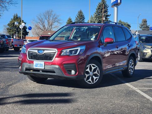 Used 2021 Subaru Forester Premium image 12