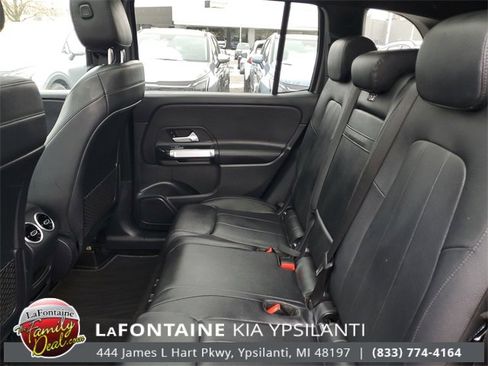 Used 2021 Mercedes-Benz GLB 250 4MATIC w/ Premium Package image 25