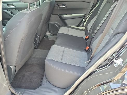 Certified 2026 Nissan Rogue SV FWD image 17