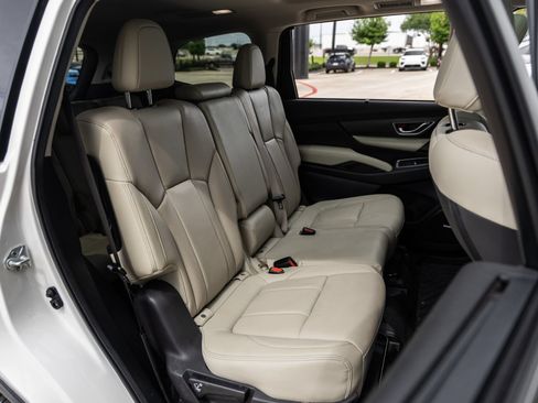 Used 2025 Subaru Ascent Limited AWD/4WD image 36