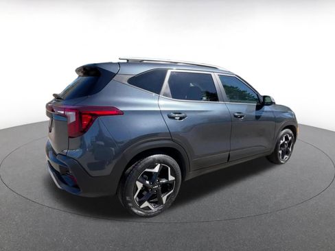 Used 2025 Kia Seltos S FWD image 14