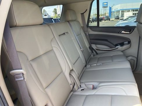 Used 2019 Chevrolet Tahoe LT w/ Luxury Package image 16