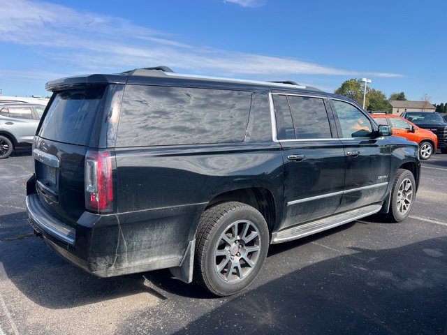 Used 2016 GMC Yukon XL Denali AWD/4WD image 4