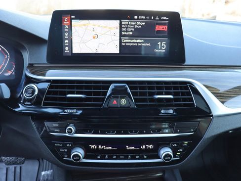 Used 2020 BMW 530i xDrive image 31