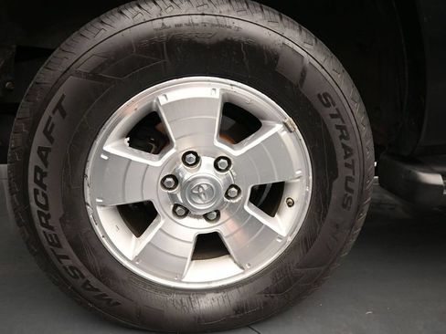Used 2008 Toyota 4Runner SR5 AWD/4WD image 10