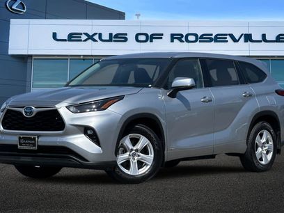 Used 2022 Toyota Highlander LE
