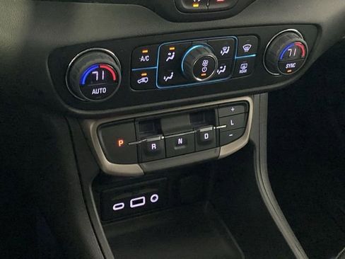 Certified 2022 GMC Terrain Denali image 23