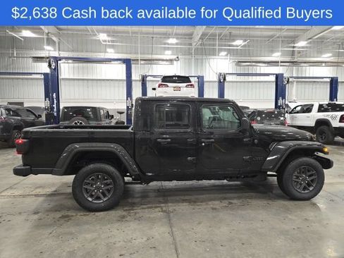 New 2026 Jeep Gladiator Sport AWD/4WD image 2