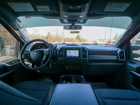 Used 2022 Ford F250 XLT w/ Black Appearance Package image 16