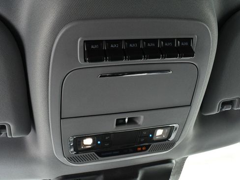 New 2026 Ford F350 Lariat w/ Black Appearance Package image 36