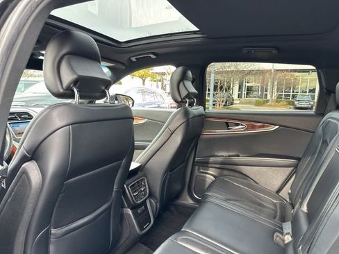 Used 2018 Lincoln MKX Select w/ Select Plus Package image 21