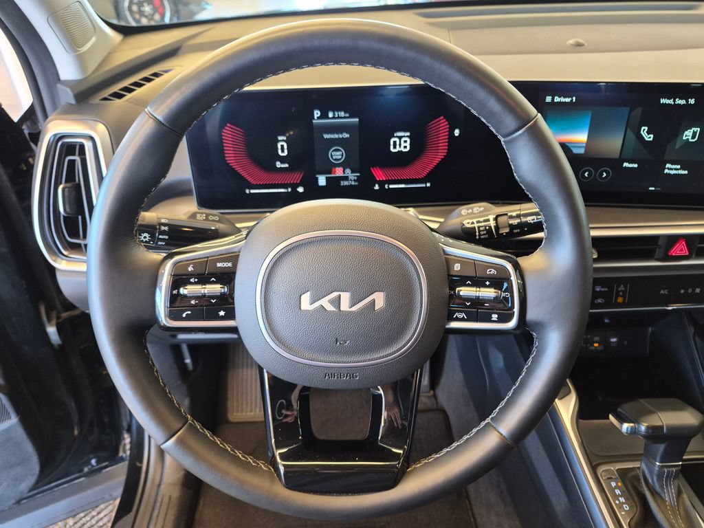 Used 2025 Kia Sorento EX AWD/4WD image 18