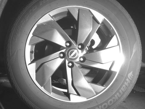 Used 2025 Nissan Rogue SV AWD/4WD image 14