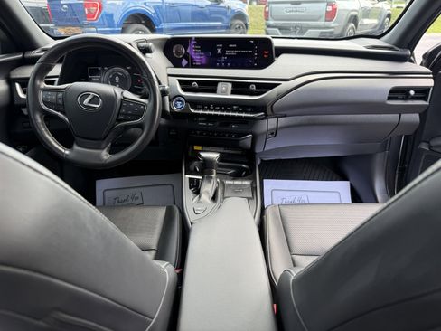 Used 2020 Lexus UX 250h w/ Luxury Package image 20