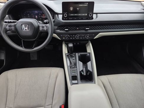 Used 2023 Honda Accord EX image 8