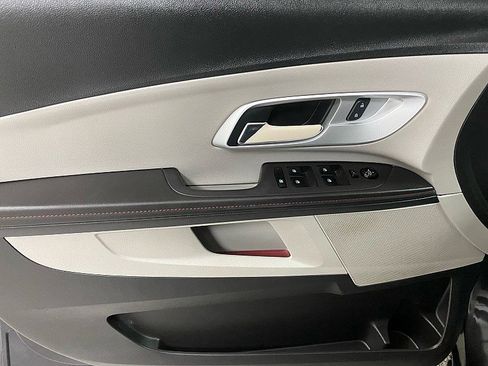 Used 2013 Chevrolet Equinox LT w/ Driver Convenience Package image 9